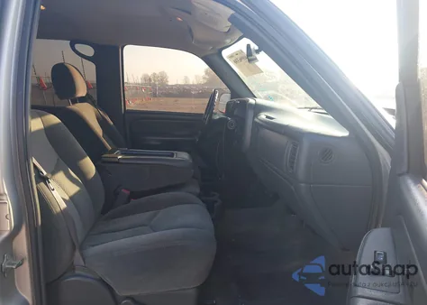 2005 Chevrolet Silverado 1500 Ls из США, поврежденный, VIN 2GCEC13T751193283